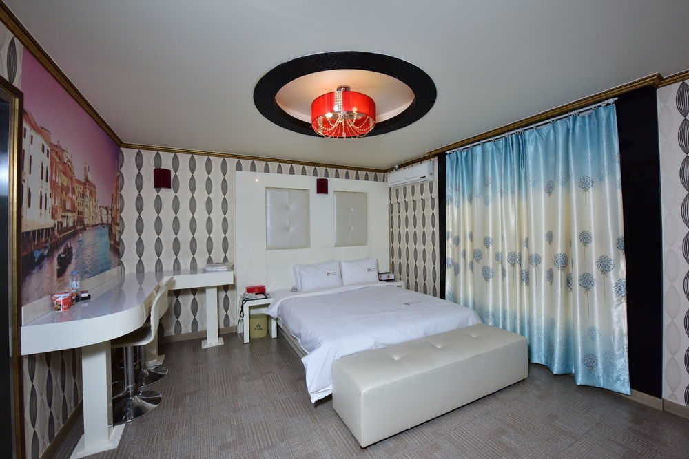 Gwangju Queen Hotel Gwangju Metropolitan City Εξωτερικό φωτογραφία