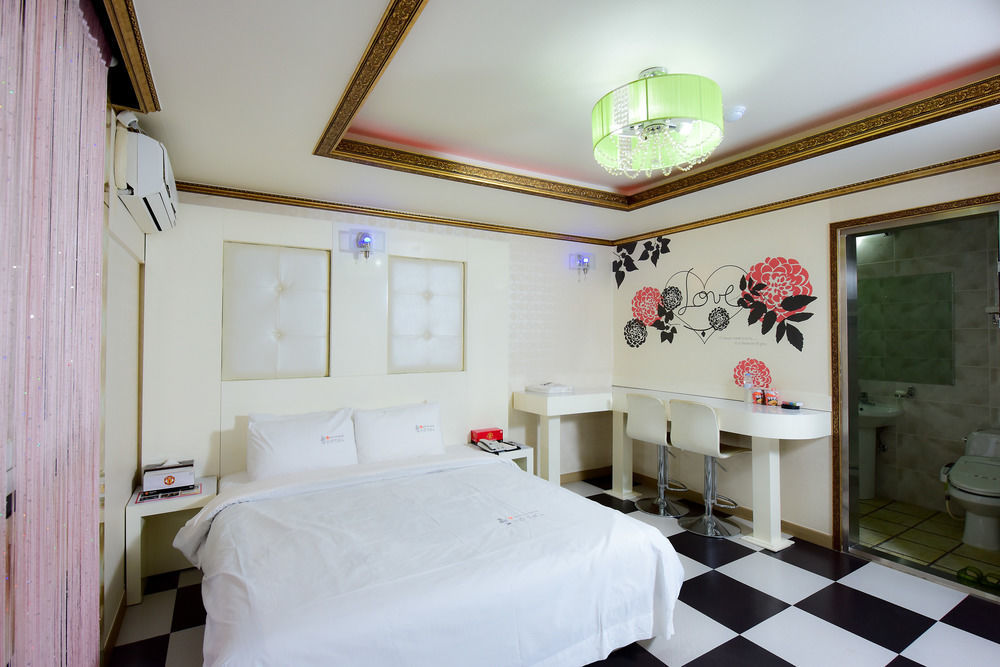 Gwangju Queen Hotel Gwangju Metropolitan City Εξωτερικό φωτογραφία
