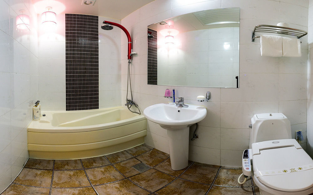 Gwangju Queen Hotel Gwangju Metropolitan City Εξωτερικό φωτογραφία