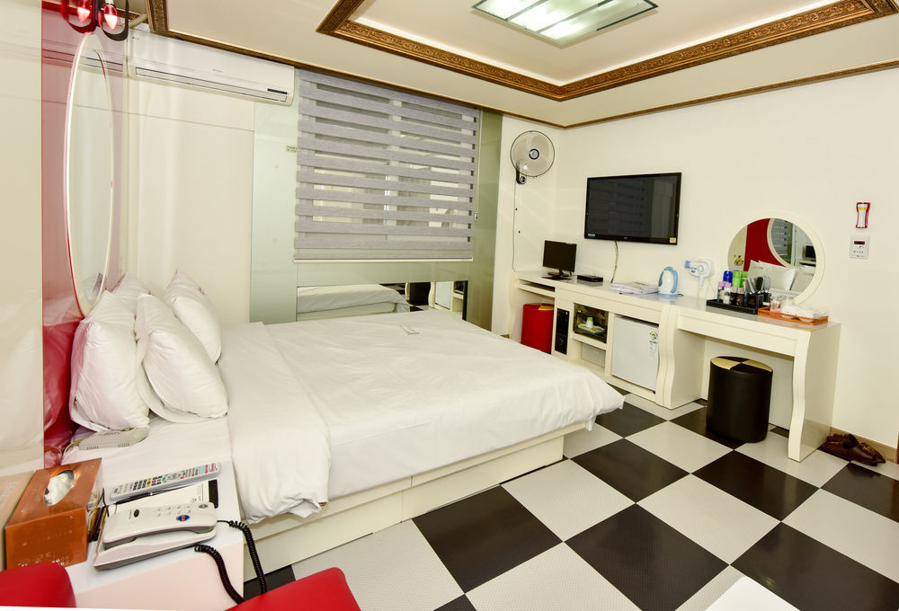 Gwangju Queen Hotel Gwangju Metropolitan City Εξωτερικό φωτογραφία